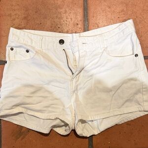 Women’s Casual White Denim Shorts